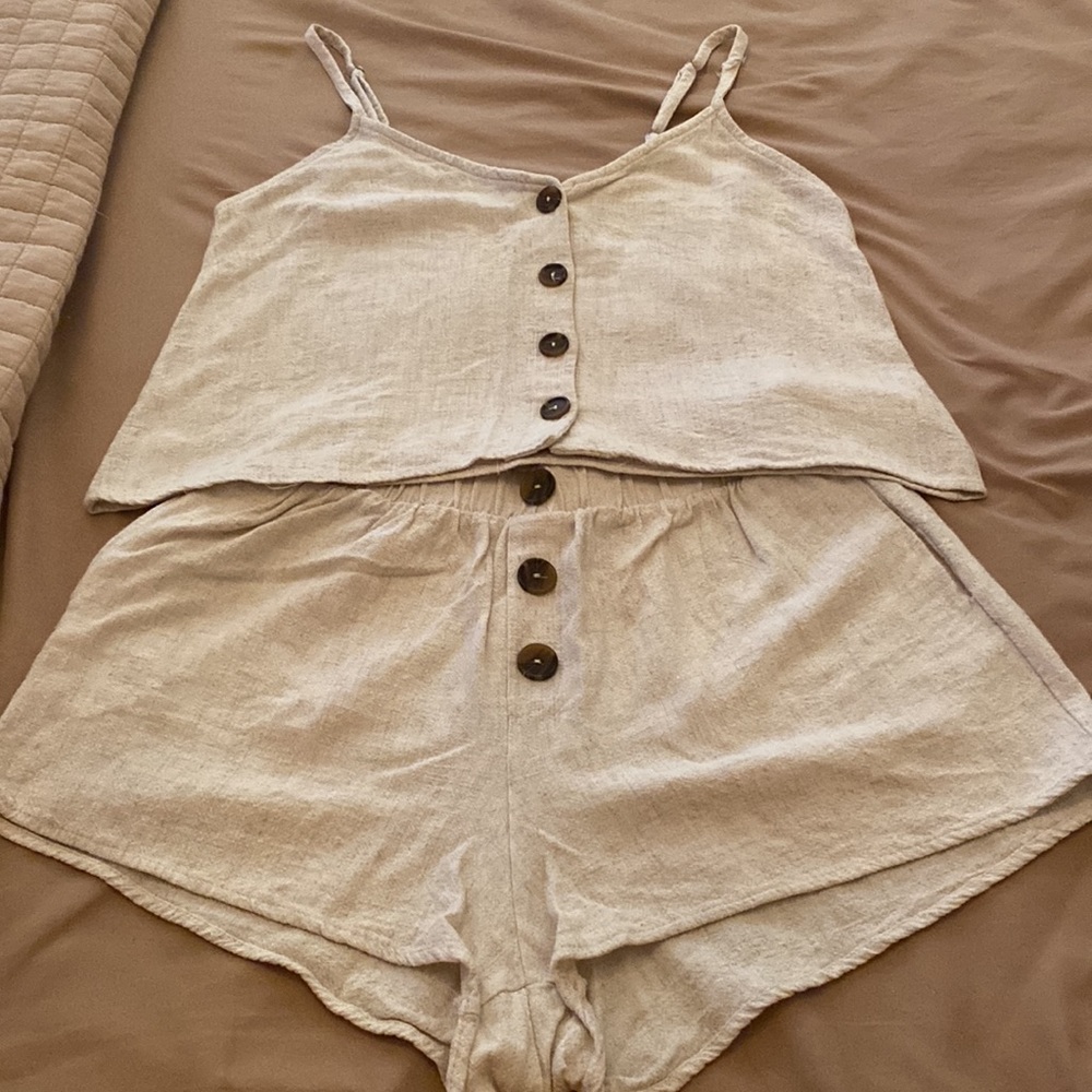 JLUXLABEL LINEN CANCUN SET • Size Small